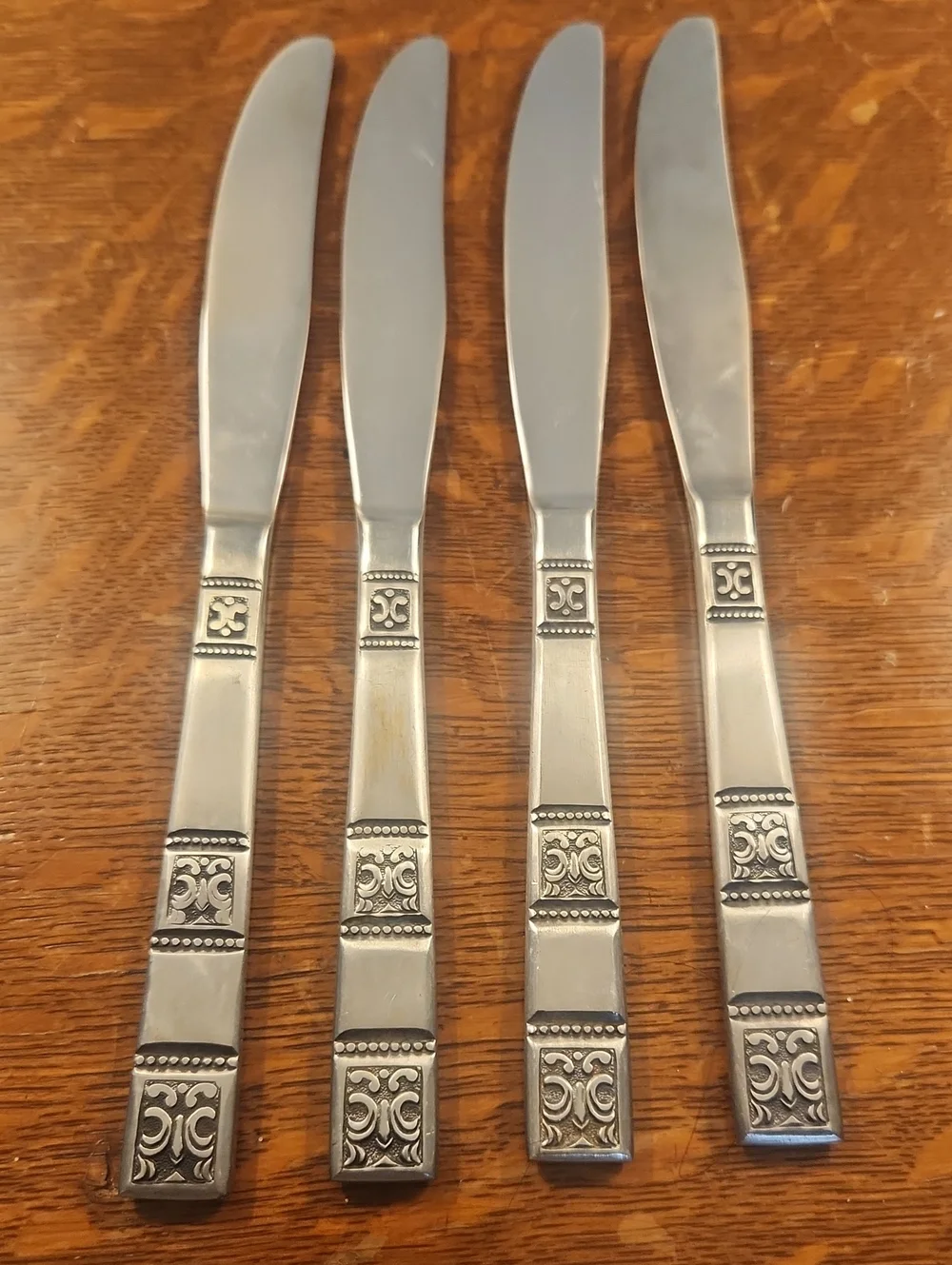 Vintage Towle SSC Stainless Flatware - Replacement Dinner Knives (Set of 4)